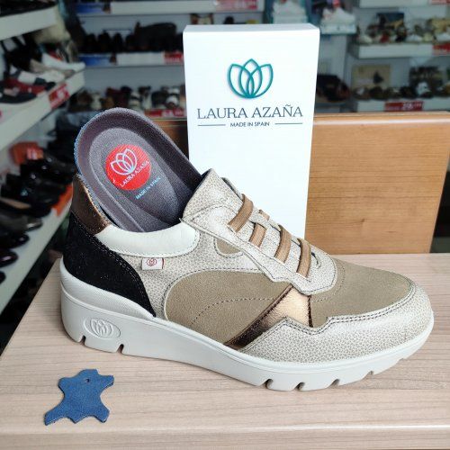 Laura Azaña 26204 | Deportivo casual de mujer en piel con cuña baja – VickyZapatos Laura Azaña 26204 | Deportivo casual de mujer en piel con cuña baja – VickyZapatos