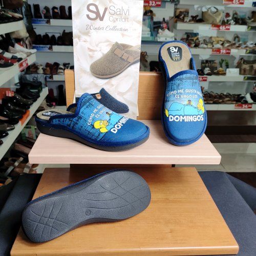 Salvi 09T – Zapatilla de casa en suapel marino con serigrafía de Los Simpson   VICKY Zapatos Salvi 09T – Zapatilla de casa en suapel marino con serigrafía de Los Simpson   VICKY Zapatos